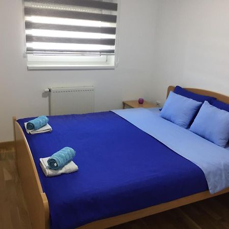 Apartman Tami Ντόμποϊ Εξωτερικό φωτογραφία
